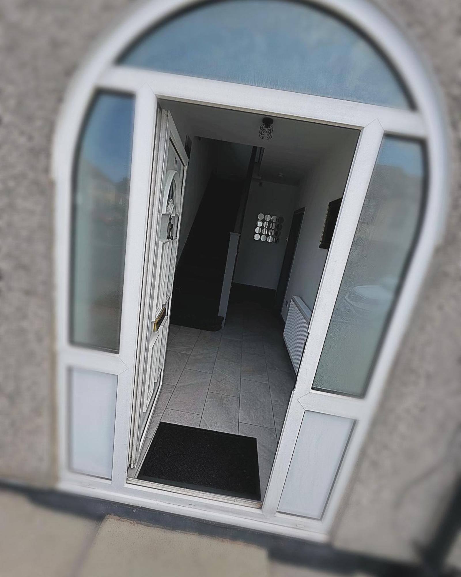 Melville House - Pet Friendly Blackpool Exterior photo